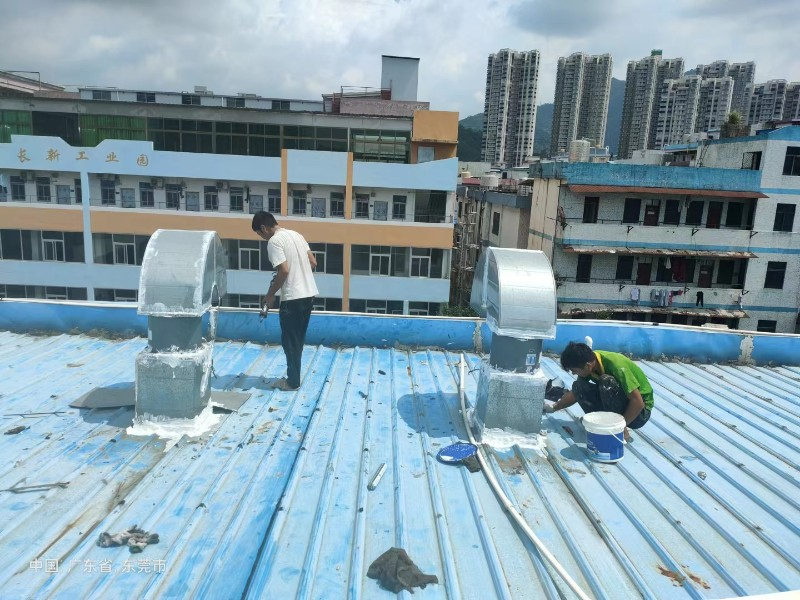 柘荣钢结构屋面涂料维修方法